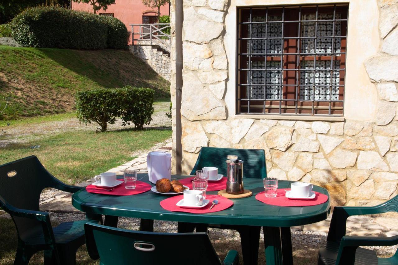 Tuscany Country Apartments Gambassi Terme Exterior photo